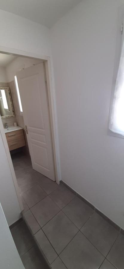 Jolie Maisonnette A Proximite De Toutes Commodites Сент-Марі-де-ла-Мер Екстер'єр фото